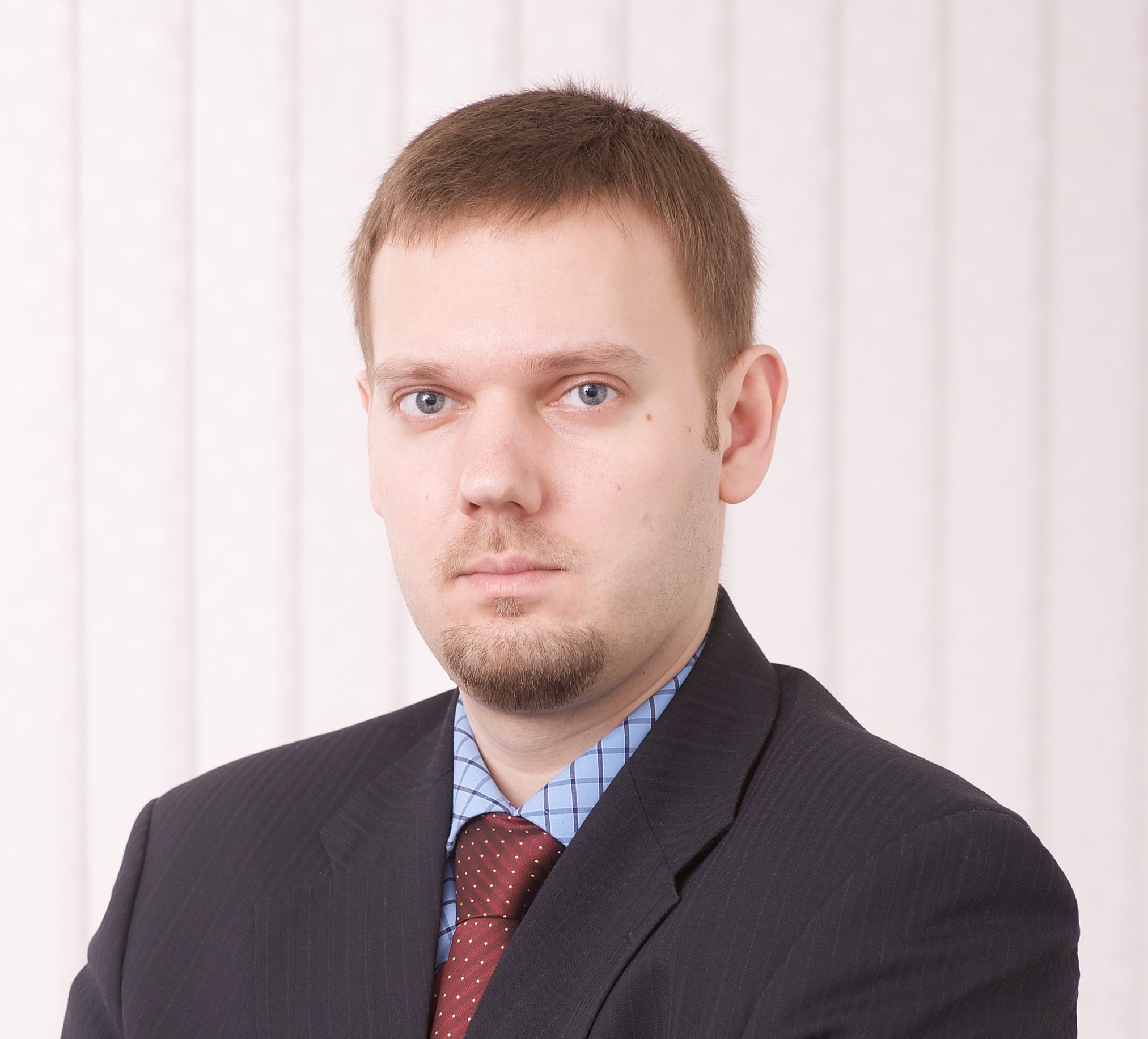 Олег Васичев